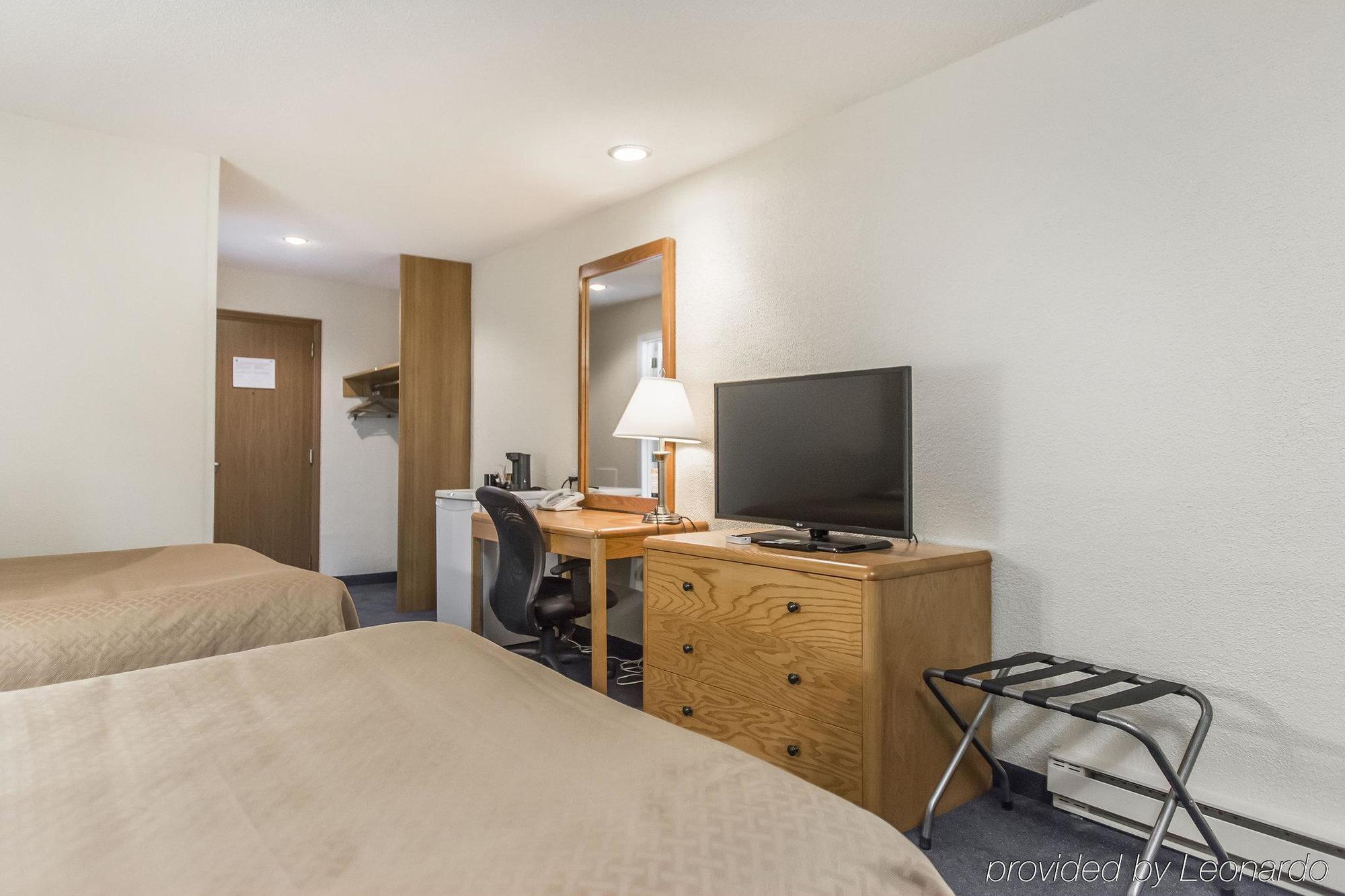 Rodeway Inn Grand Falls Exteriér fotografie